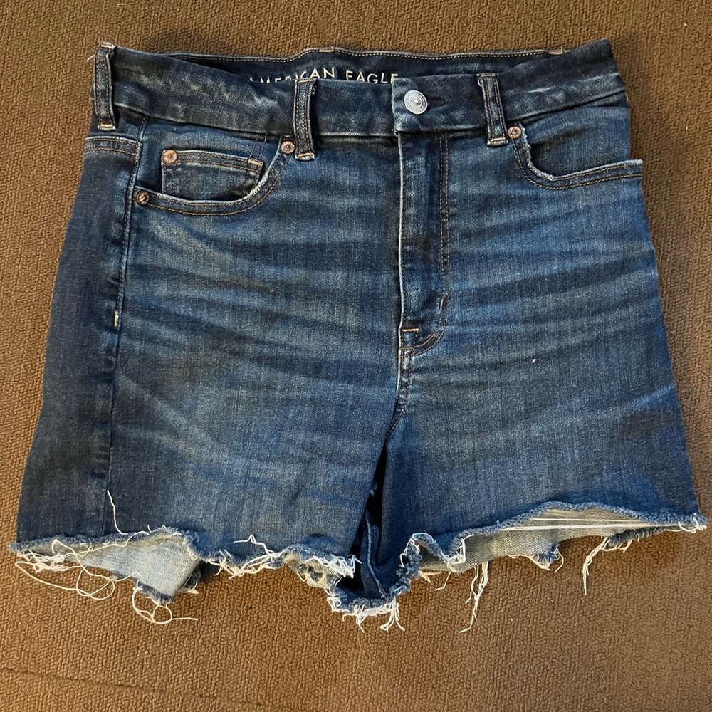 AMERICAN EAGLE JEAN SHORTS CURVY HI RISE SHORTIE SIZE 4 STRETCHY
